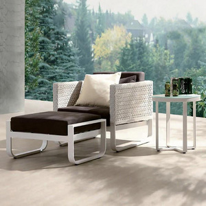 ชุดโซฟากลางแจ้งแบบข้ามพรมแดน ดีไซน์ยุโรปเหนือ วัสดุหวาย PE กันน้ำ กันแดด เหมาะสำหรับลานบ้าน ระเบียงพักผ่อน - Product Image 1