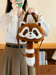 OEM/ODM borsa di animali imbottiti borsa personalizzata di grande capacità soffice marrone rossastro borsa per animali procione per donne che viaggiano in inverno Peluche - Product Image 2
