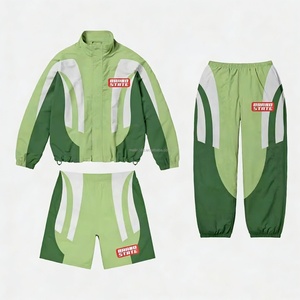 Fabricante de Ropa Personalizada: Conjuntos Deportivos de Nylon con Chaquetas con Cierre y Conjuntos de Pantalones Cortos de Poliéster con Protección Contra el Viento - Product Image 1