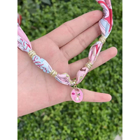 Collier pendentif en bandana vintage en laiton rouge cerise pour femmes et filles, accessoire de mode pour tous les jours, IPMIN
