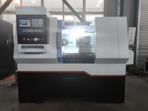 Fabricación Mini <span class=keywords><strong>Torno</strong></span> CNC Precio de la máquina Ck6132 Ck6140 Ck6150 Ck6160 Tipo Centro de torneado <span class=keywords><strong>Torno</strong></span> CNC <span class=keywords><strong>Mach3</strong></span> <span class=keywords><strong>Torno</strong></span> CNC más pequeño - Product Image 3