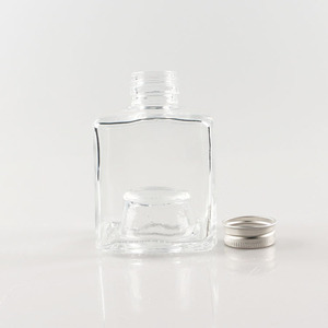 Botellas de Vidrio Transparente Cuadradas de 180 ml para Vino, Whisky, Brandy y Mezcal - Product Image 6