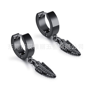 Pendientes de clip con diseño de plumas, de acero de titanio, unisex, hipoalergénicos, para orejas sin perforar - Product Image 5