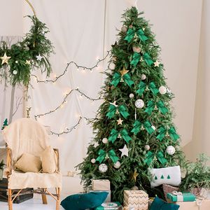 Lazo <span class=keywords><strong>de</strong></span> <span class=keywords><strong>cinta</strong></span> con purpurina verde prefabricado <span class=keywords><strong>de</strong></span> Navidad personalizado <span class=keywords><strong>de</strong></span> 4x4 pulgadas con campana <span class=keywords><strong>para</strong></span> embalaje <span class=keywords><strong>de</strong></span> regalo decorativo - Product Image 6