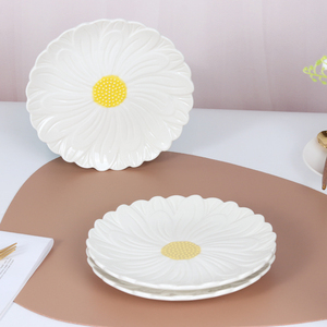 <strong>Ceramic</strong> 6.7 Inch pink <strong>Flower</strong> Shaped Dish <strong>Ceramic</strong> Floral Charger <strong>Plates</strong> for Wedding Decoration <strong>Ceramic</strong> Microwave Dish <strong>Plate</strong> - Product Image 1