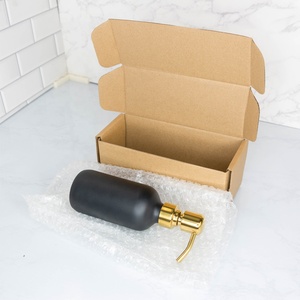 Botella de Jabón de Lujo Negra Mate de 250 ml con Dispensador Metálico para Jabón, Aceite y Loción - Product Image 4