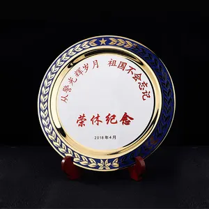 Metallo artigianale inciso personalizzato e supporto placca trofeo d'oro targa medaglia premio Souvenir in rilievo/