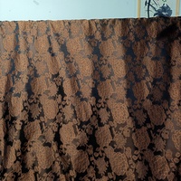 Tissu textile de mode en polyester tissé, motif floral en relief 3D, jacquard brodé, tissu teint en fil pour vêtements JSH-5965