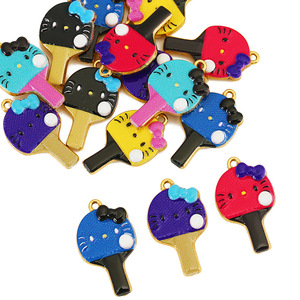 Pendentif raquette Hello Kitty plaqué or 18 carats, breloque chat de dessin animé pour accessoires de bijoux DIY, unisexe, à porter au quotidien - Product Image 4