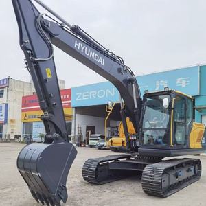 Excavatrice sur chenilles Hyundai HX135G d'occasion, 13,8 tonnes, d'origine coréenne, de taille moyenne - Product Image 1