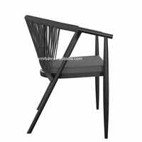 Fabricant de chaises en rotin classiques confortables à prix réduit, chaises en rotin avec cadre en acier pour cafee de jardin extérieur