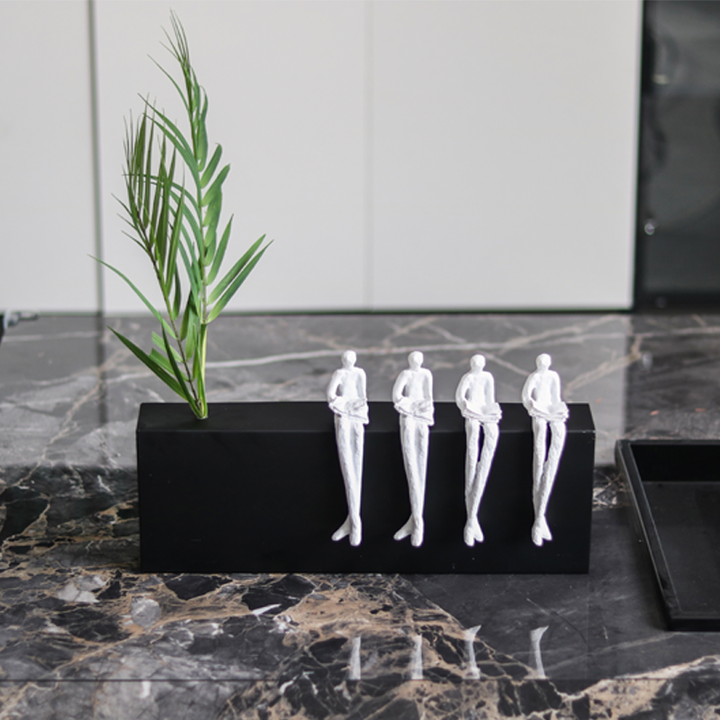 Best Selling Custom Art 5 People Reading Books Ornament Resin Desktop