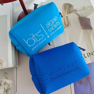 Bolsa de maquillaje de neopreno hecha a mano impermeable 3D silicona Logo bolsa con cremallera - Product Image 2