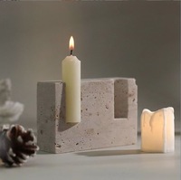 Bougeoirs en marbre en pierre de travertin beige pour la décoration intérieure