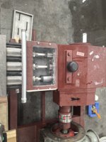 Pompe à piston triplex électrique robuste pour fluides industriels
