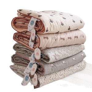 Warm Life Reversible Cotton <b>Quilt</b> Double Layer Gauze Summer Air Conditioning Blanket For Children Printed Cartoon Design - Product Image 5
