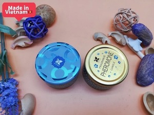 Velas aromáticas de cera de soja natural con latas de viaje portátiles para Diwali Día del Padre y celebraciones de Pascua Aceites esenciales para bares - Product Image 3