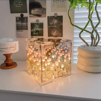 Décoration de chambre créative, lampe de nuit à miroir tulipe infini, lampe florale DIY faite à la main, lampe florale carrée magique artificielle en forme de tulipe