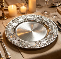 Assiettes de Présentation en Plastique de 13 Pouces, Nouveauté, Design Couronne Dorée de Luxe en PP pour Mariages, Banquets, Dîners et Décoration de Table