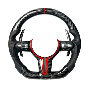 Volant en cuir perforé en fibre de carbone avec décoration rouge pour M3 F06 F20 F30 F25 F30 F36 F15 E90, de l'ancien au nouveau modèle - Product Image 1