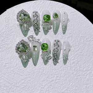 Faux ongles en résine à motif dessin animé style thé vert pour reines de la discothèque, demi-couverture, certifiés CE, forme amande, prêts à poser - Product Image 2