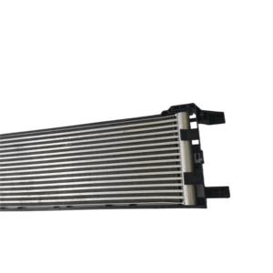 Offre Spéciale haute efficacité aluminium OEM 50551395 refroidisseur d'huile pour <span class=keywords><strong>Alfa</strong></span> <span class=keywords><strong>Romeo</strong></span> radiateur remplacement Auto pièces de rechange système de refroidissement - Product Image 4