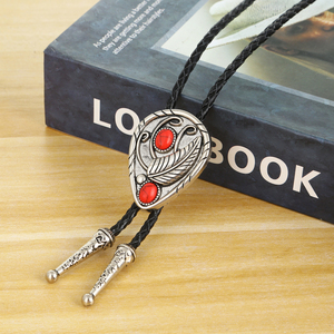 Cravatta a Fiocco in Stile Etnico, Fatta a Mano, Intrecciata, con Cinturino Regolabile Metallizzato per Matrimoni, Compleanni, Feste e Travestimenti - Accessorio di Moda - Product Image 1