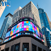 Affichage LED 3D cylindrique flexible à surface incurvée de Shenzhen avec résolution 8K HDR10+ luminosité 7000cd étanche IP65