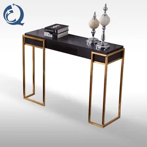 Mesa de consola de madera con patas de metal de acero inoxidable dorado de lujo