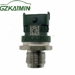 OEM0281002720 0281002734 0281002767 Capteur haute pression de carburant à rampe commune pour MERCEDES C E M R S CLASS 3.0 3.5 CDI SPRINTER <span class=keywords><strong>VITO</strong></span> - Product Image 4
