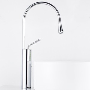 Robinet de lavabo de salle de bain pivotant en laiton chromé, style nordique, monotrou, avec cartouche céramique pour <span class=keywords><strong>eau</strong></span> chaude et froide, design minimaliste et à <span class=keywords><strong>d</strong></span>ébit contrôlé - Product Image 2