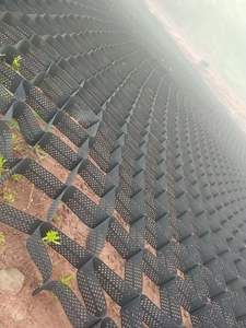 ราคาผู้ผลิต แผ่นพลาสติก HDPE รูปทรงรังผึ้ง 3 มิติ แบบมีรูพรุน สำหรับงานก่อสร้างถนน ใช้งานกลางแจ้ง แผ่นตาข่ายกรวด - Product Image 5