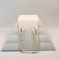 Boîtes Pyramide RDY Personnalisées en Carton Écologique Multicouche pour Traiteur et Plats à Emporter, avec Poignée, Idéales pour Repas de Groupe, Friandises et Snacks