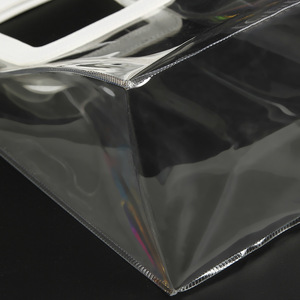 حقيبة تسوق بلاستيكية شفافة من البي في سي مخصصة بسعر الجملة مع شعار حقائب يد شفافة للتعبئة للهدايا - Product Image 3