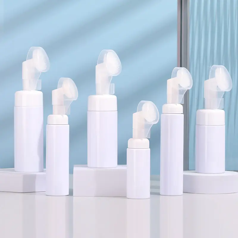 Botella de plástico blanco para espuma de Mousse Facial, con cepillo de silicona, venta al por mayor, 100ml, 120ml, 150ml, 200ml, 250ml