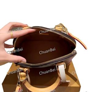 Luxury Almabb PVC Crossbody <strong>Bag</strong> - Stylish Versatile All-Match Handbag for Daily Use - Product Image 3