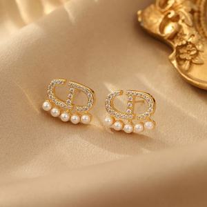 Pendientes de Perlas con Letras de Circonio para Mujer, Simples, Modernos, Versátiles, Estilo Fresco, Nuevo Estilo Chino Universal, Personalidad - Product Image 3