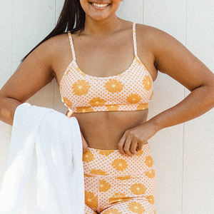 Ensemble deux pièces de maillot de bain de haute qualité, haut halter à imprimé hawaïen et short de bain, maillot de bain en nylon élastique personnalisé - Product Image 3