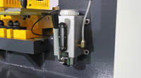 Machine de poinçonnage hydraulique Daramco 60T avec système de lubrification automatique, certifiée CE ISO, garantie de 2 ans, prend en charge le pliage