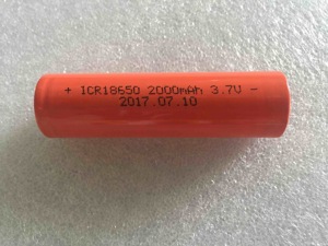 18650 <span class=keywords><strong>3</strong></span>.7V lityum iyon batarya 2000mAh silindirik şarj edilebilir pil 18650 lityum iyon batarya için oyuncaklar ve elecdric cihazları - Product Image 4