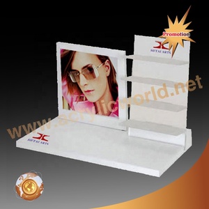 Étui de présentation de lunettes de soleil en acrylique personnalisé avec logo, présentoir de comptoir pour magasins d'optique - Product Image 5