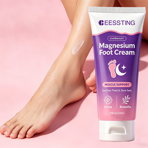 Crème pour les pieds au magnésium, marque privée, anti-crevasses, anti-dessèchement, nourrissante, hydratante, adoucissante pour les callosités, exfoliante - Product Image 1