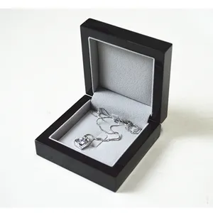 Cufflink Necklace Ring Black Lacquer Painting Glossy Silkscreen Logo MDF Wood Jewelry Box With Packaging box