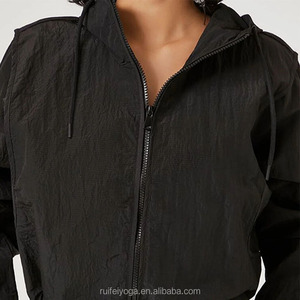 Custom Streetwear Nylon Softshell <strong>Waterproof</strong> <strong>Light</strong> Weight Cropped Windbreaker Rain Woven Outdoor Sports Running <strong>Jacket</strong> for Women - Product Image 3