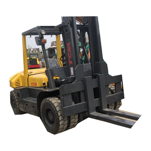 Montacargas Diésel Usado TCM FD70 de 7 Toneladas, Mástil de Tres Etapas, Horquillas de 1220x125x50, Centro de Carga de 3254 mm, 4x4, Neumáticos Sólidos para Terreno Accidentado, Japón - Product Image 1