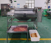Geïntegreerde waterfilter-was- en schilmachine voor het reinigen van grondstoffen zonder secundaire vervuiling, voor fruit en groenten.