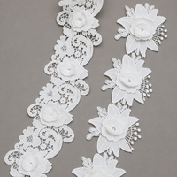 Dentelle florale 3D soluble dans l'eau, logo personnalisé d'usine, dentelle brodée en soie de lait pour accessoires vestimentaires