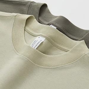Camiseta de algodón de 250-300 g/m² de alto gramaje, corte holgado con hombros caídos, extragrande, ecológica, de punto liso. - Product Image 1