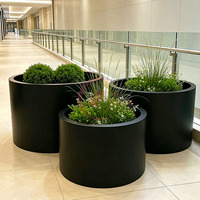 Ensemble de grands pots à fleurs en fibre de verre, combinaison de pots à fleurs d'extérieur commerciaux, design personnalisé, aménagement paysager de jardin, hôtel