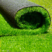 Gazon artificiel vert synthétique pour terrains de football – Stock en gros d'usine, personnalisation OEM pour la construction de sites sportifs